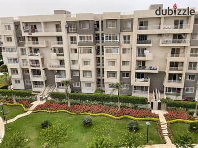 Apartment for rent in B10, 200 square meters, first occupancy, central park view, fourth floor, at a special price for Madinaty