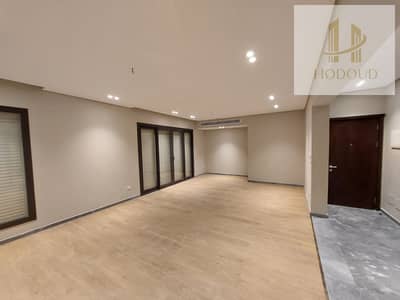 Luxury Apartment for Rent – Kitchen & Air Conditioning – Prime Location in District 5, Fifth Settlement, New Cairo