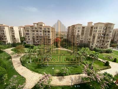 200 sq m ground floor apartment with a 50 sq m garden for sale in Madinaty, with special finishes