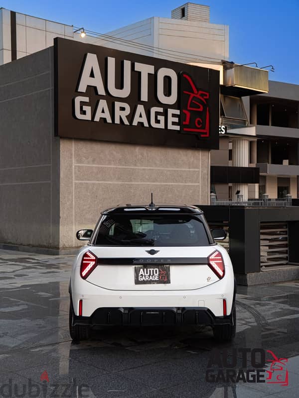 MINI John Cooper Works 2025