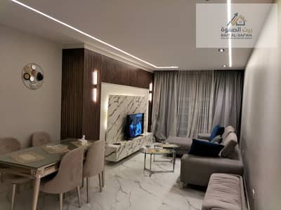 شقة مفروشة للايجار اول سكن كمبوند وان قطامية