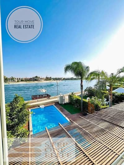 First row beach chalet with furnishings and appliances, immediate delivery in Marina 5, North Coast