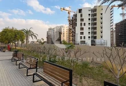 أقل سعر 3 غرف استلام فوري دوبل فيو متشطب بالتكييفات والمطبخ  شقة للبيع في زد اسيت التجمع Resale ZED East
