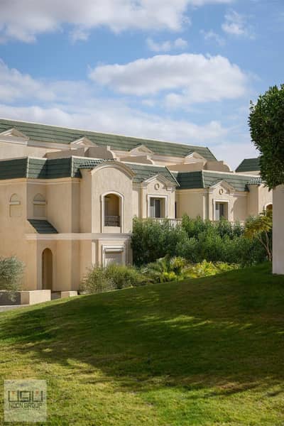 Luxury duplex for sale in L'Avenir – 265m² + 80m² roof terrace.