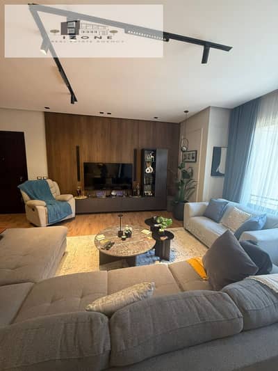 شقة بيع مفروشة تشطيب كامل Village Gate فيليج جيت القاهرة الجديدة New Cairo 150 متر 2 غرف منهم ماستر 2 حمام دور أول شقة بيع مفروشة تشطيب كامل Village Gate فيليج جيت القاهرة الجديدة New Cairo 150 متر 2 غرف منهم ماستر 2 حمام دور أول