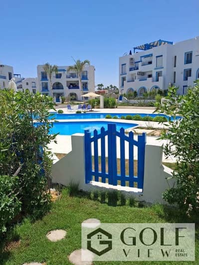 For sale a chalet ready for immediate delivery with a garden, 3 rooms next to the swimming pool in Mountain View North Coast – Ras al-Hikma