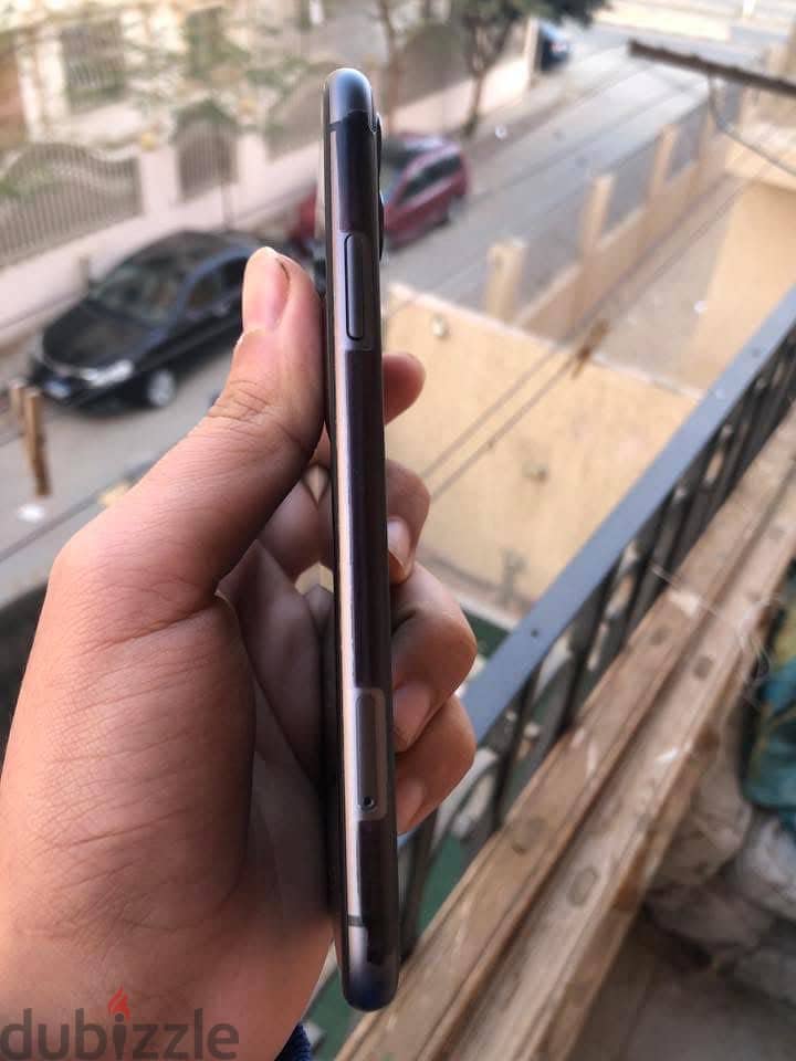 Apple - iPhone 11 2