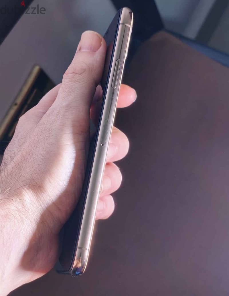 Apple - iPhone 11 Pro Max 6