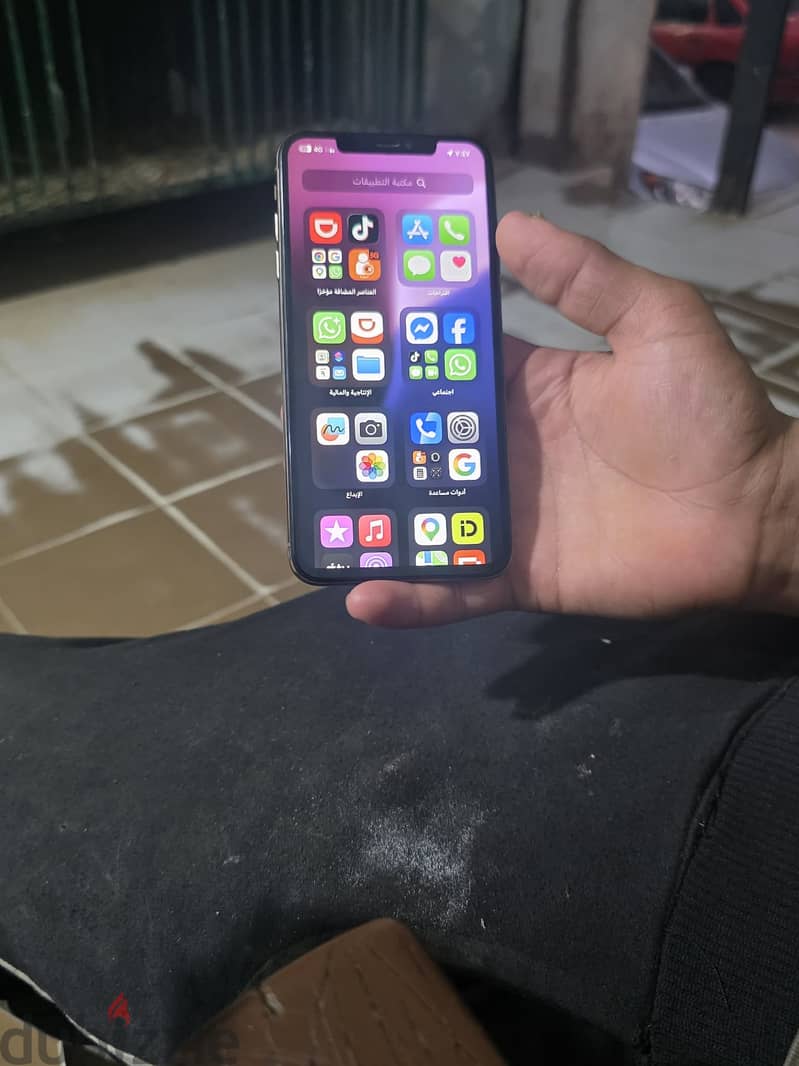 Apple - iPhone XS Max 2
