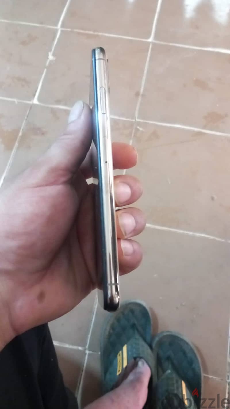 Apple - iPhone XS Max 5