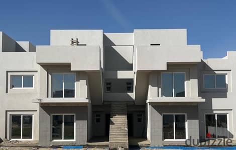 بنتهاوس220م فيو لاند سكيب للبيع في ديونز امام بيفرلي