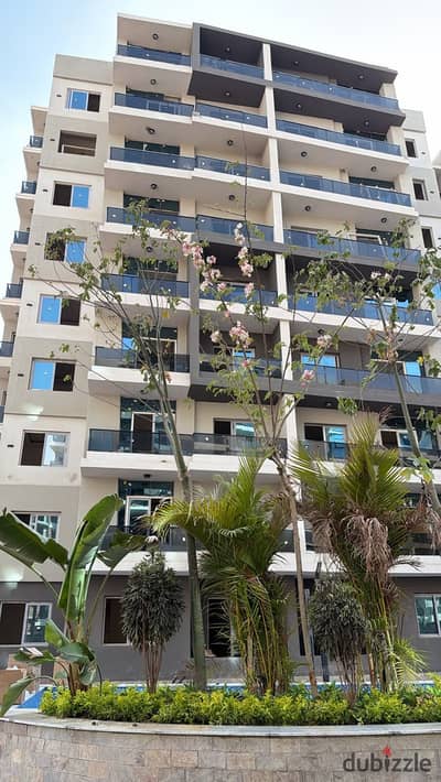 Get your apartment instantly in the heart of R7 at Capital Suites Lagoons 132m with a 20% down payment. Your apartment in the compound is fully finished 100% and this is the last unit in the project.