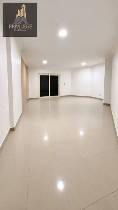 Administrative headquarters of 155m for rent inside a compound in Maadi – distinct view