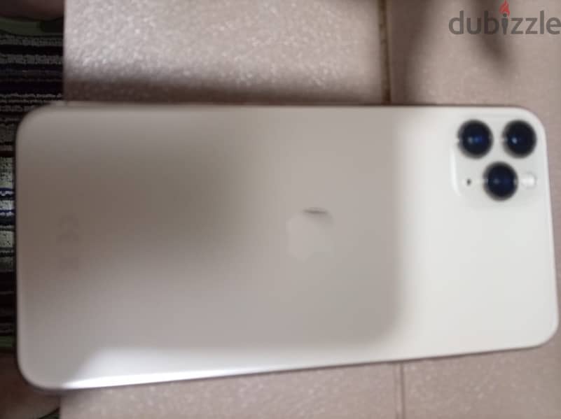 Apple - iPhone 11 Pro Max 2