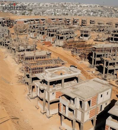 فيلا فاخرة 5 غرف  في Ivoire West Compound  الشيخ زايد امام مدخل بوابة 4 الروضة