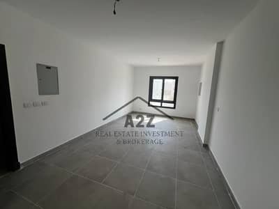 For rent in Compound Celia, the new administrative capital, fully equipped, fourth floor, 2 elevators
