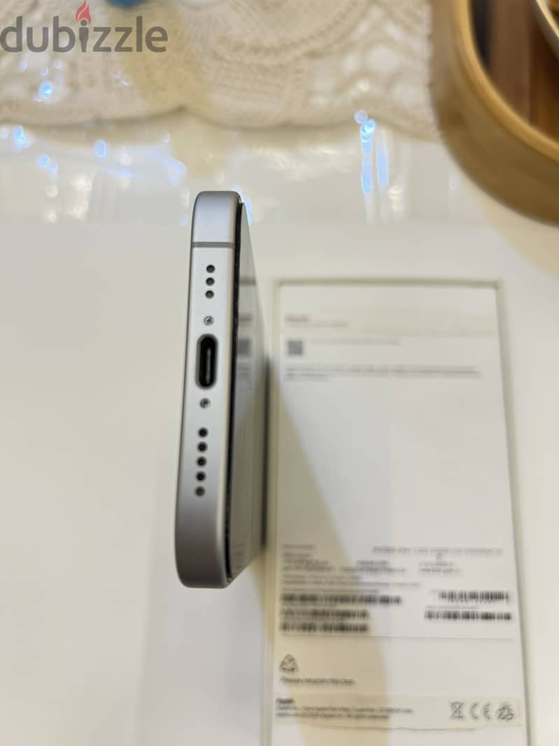 Apple - iPhone 16 4