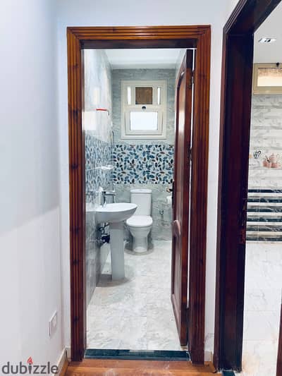 Administrative headquarters for rent in Yasmine, Al-Narges, Fifth Settlement