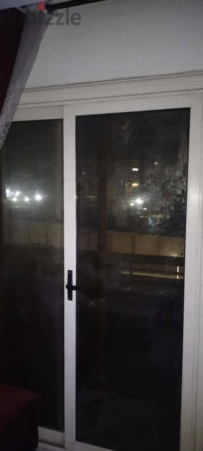 شباك الوميتال جرار بسلك بحالة جيدة