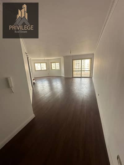 Apartment for rent empty in Baron City Super Lux finishing + kitchen 171 m