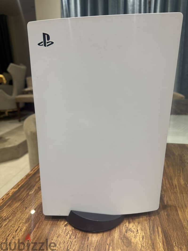 Ps5 disc edition with 1 original controller (from saudi) 2
