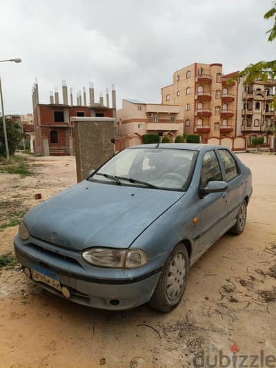 فيات سيينا 2002