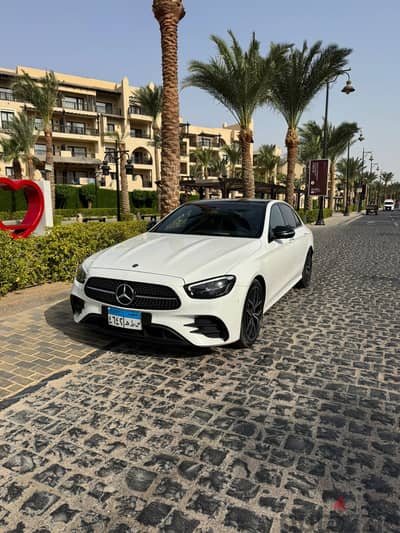 Mercedes E200 2023 For Rent - مرسيدس E200 للايجار بسائق فقط