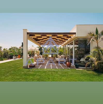 sea view Luxury villa + garden 1st-row - 4 rooms | payment paln 8 Years
