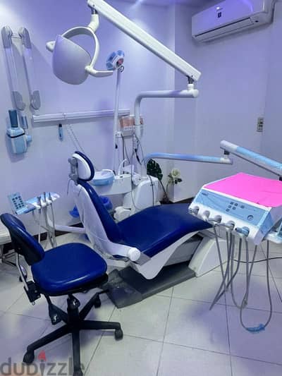 لاي دكتور اسنان فرصه مميزه لتجهيز عياده كامله بسعر مناسب