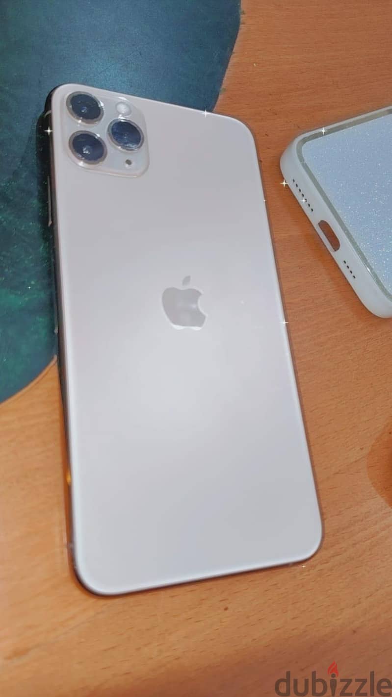 Apple - iPhone 11 Pro Max 2