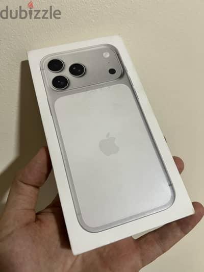 آبل - آيفون 17 برو ماكس