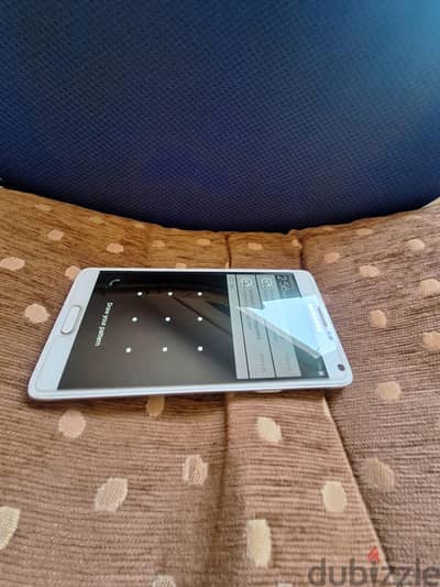 نوت ٤ حالة الزيرو بدون خدوش معايا من الزيرو |note4 حالة الزيرو