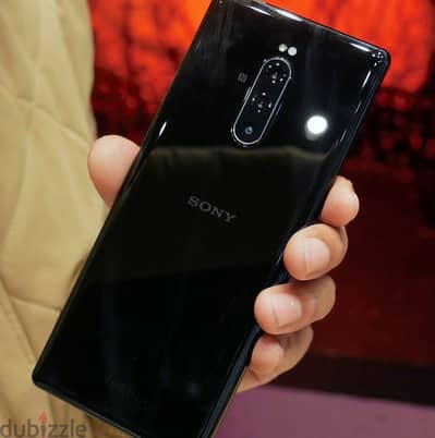 Sony Xperia 1 أعلى فئه ضد الميه رامات 6 مساحه 128 شاشه 6.5  الجهاز بدو