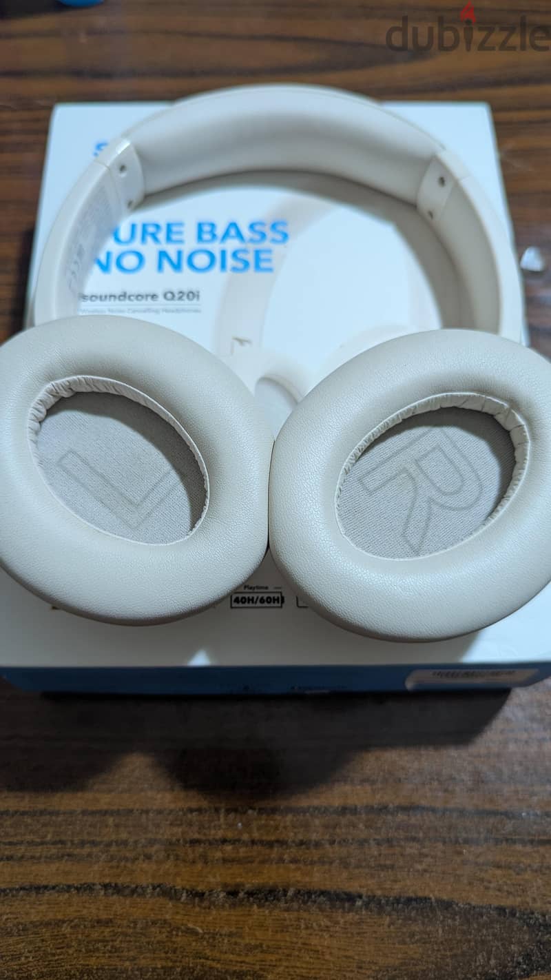 Soundcore Q20i 2