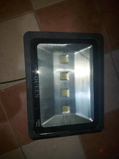 كشاف Queen 200w ip66 خارجي عالي الجودة