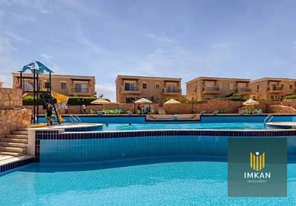 Two-bedroom chalet for sale in Al-Agoun, with installments over 10 years, in Murano Sokhna village.