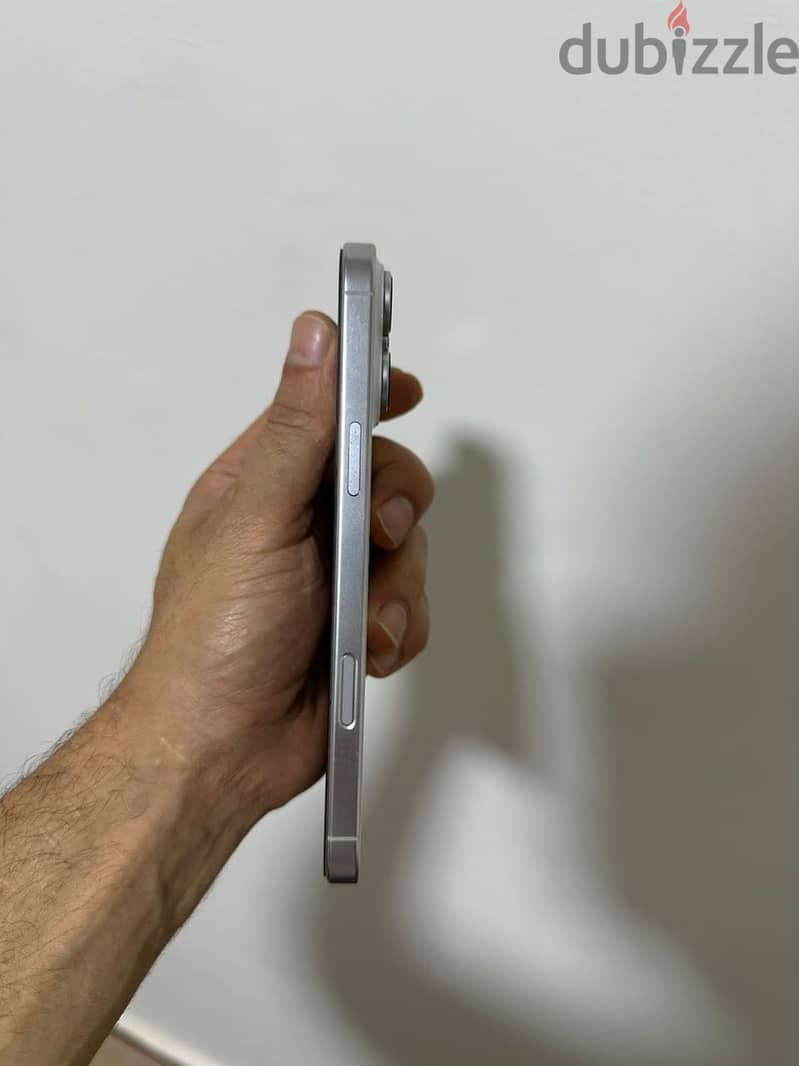 Apple - iPhone 16 Pro Max 4