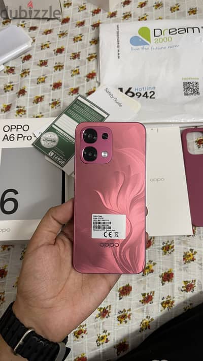 Oppo a6برو 5g اتفتح الكرتونه بس معاه الفاتوره من دريم 2000 زيروو