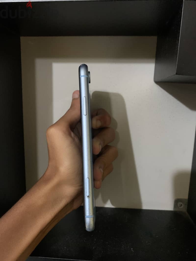 Apple - iPhone XR 3