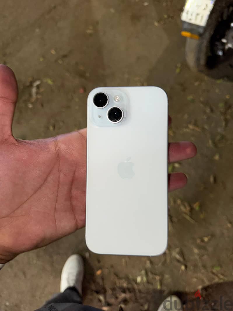 Apple - iPhone 15 4