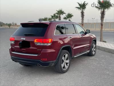 Jeep Grand Cherokee Limited 5.7 L Hemi V8 2016