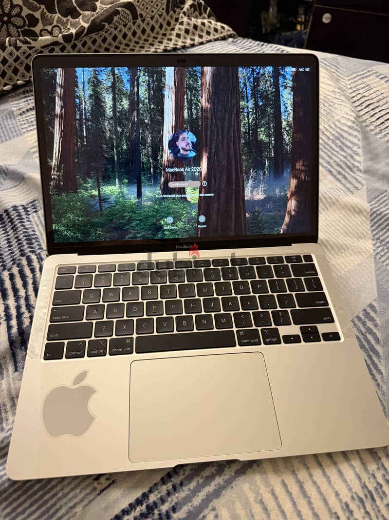 Mac Book 2