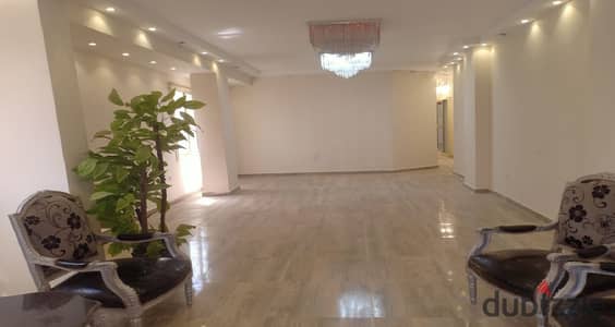 Apartment for sale in the third district buildings