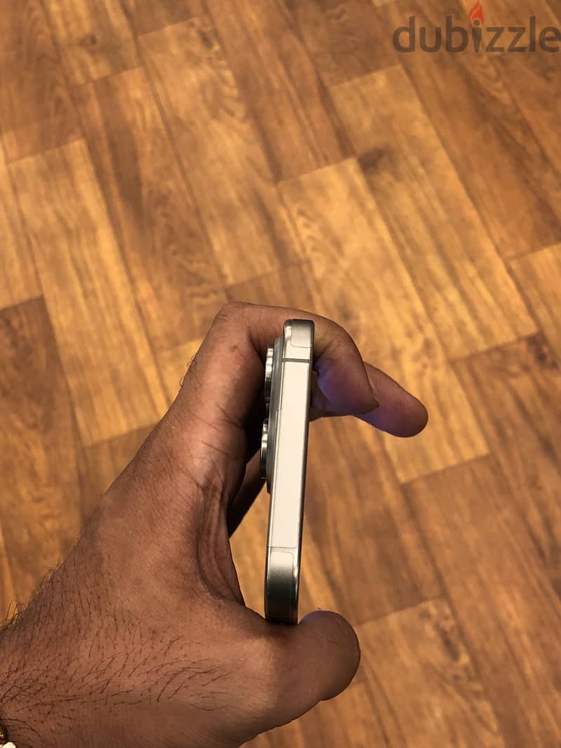 Apple - iPhone 15 Pro Max 4
