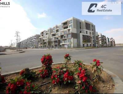 Apartment with garden- best price in market-ready to move - prime view -palm hills new cairo