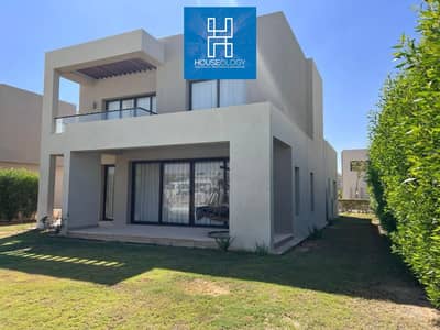 Townhouse in prime location for sale in Azha Ain Sokhna, below company price. ready to move, ready for viewing.