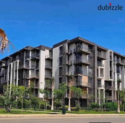 Apartment for Sale in the Most Luxurious Phases of Madinaty B8 Old Contract Less than the Company's Price Currently at 9 Million