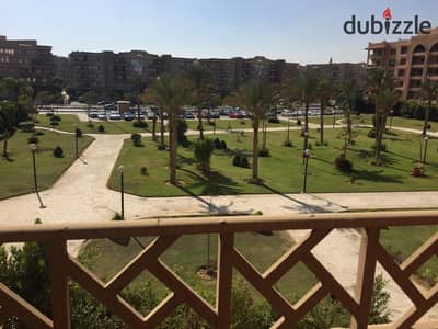 شقة 232م بجوار نادي الرحاب للإيجار قانون جديد تطل علي اكبر وايدجاردن فيو مميز الدور الثاني