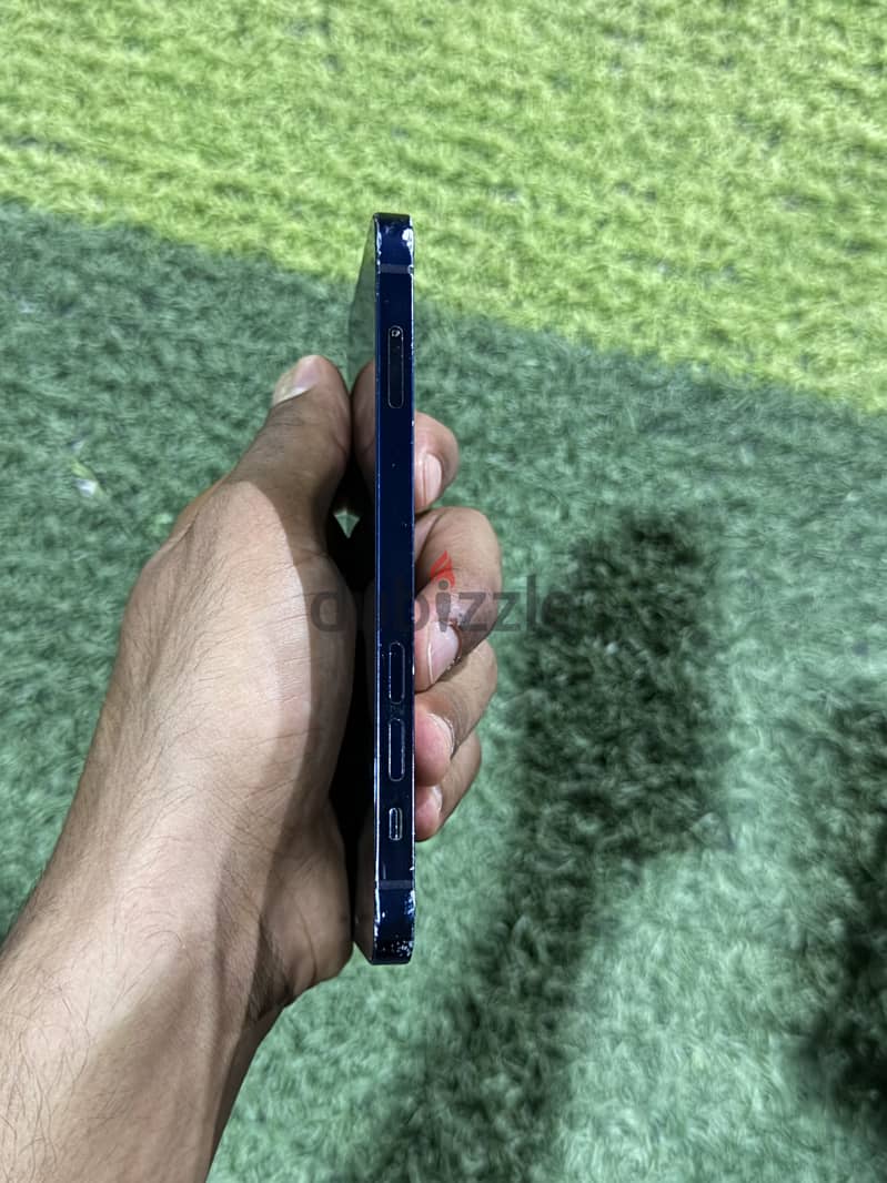 Apple - iPhone 12 7