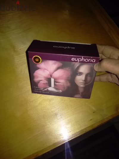 Calvin Klein Euphoria برفان حريمي جديد (مش أصلي)